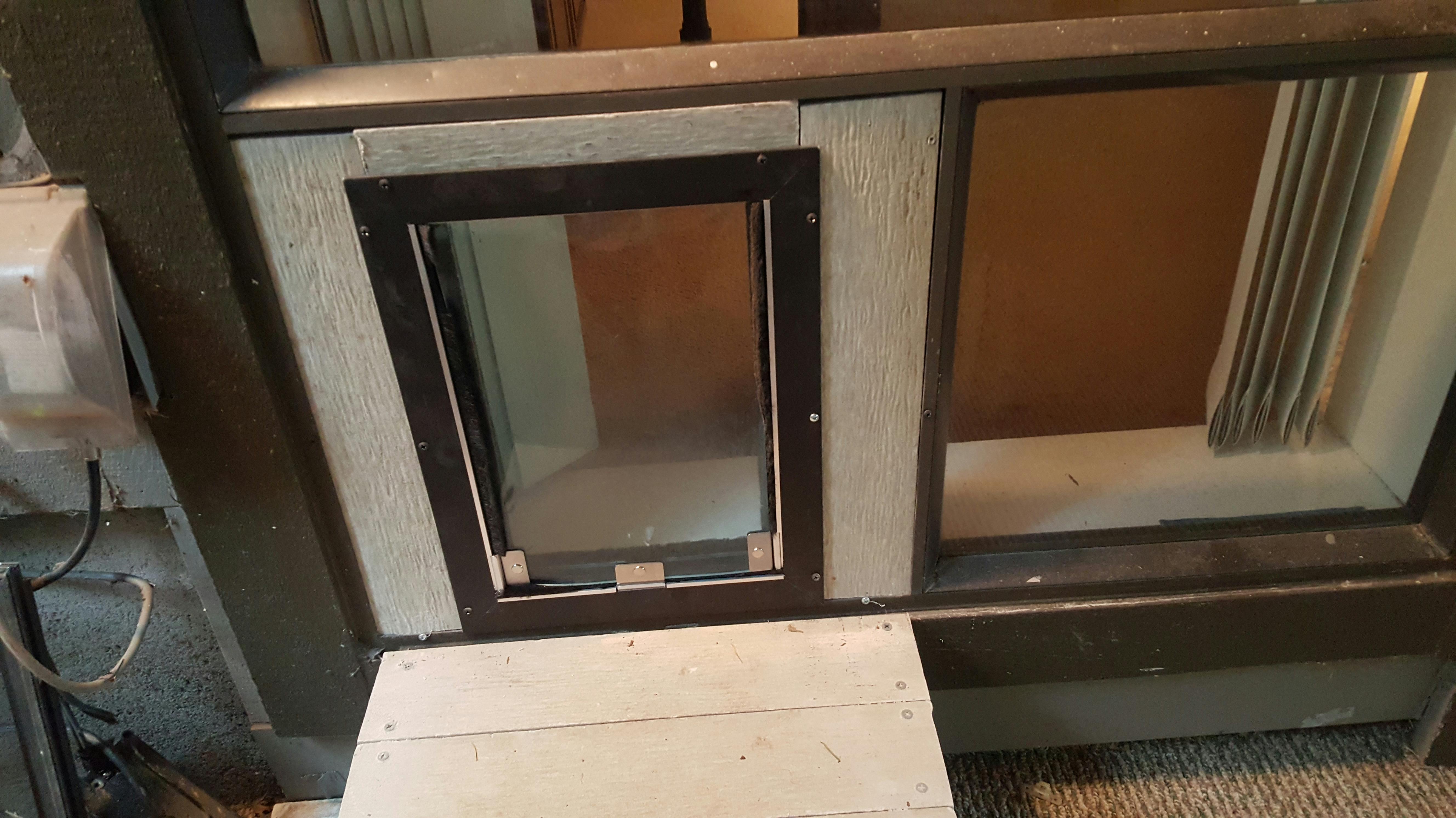 Hale Pet Door In Door Mounted Installation Dog Door & Cat Door Pet